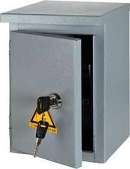 s0100127 Шкаф e.mbox.stand.n.04.z металлический, под 4мод., герметичный IP54, навесной, с замком - Метэнерго