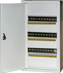 s0100027 Шкаф e.mbox.stand.n.36.z металлический, под 36 мод., навесной, с замком - Метэнерго