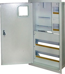 s0100074 Шкаф e.mbox.stand.w.f3.36.z.e металлический, под 3-ф. электронный счетчик, 36 мод., встраиваемый с замком - Метэнерго
